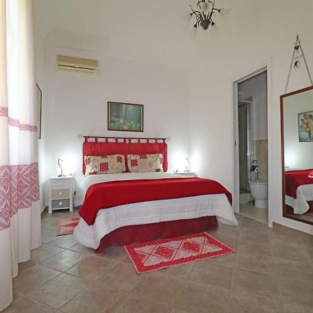 Murphy Holiday Home - Mongiardino 01 La Maddalena  Kültér fotó