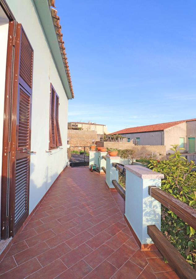 Murphy Holiday Home - Mongiardino 01 La Maddalena  Kültér fotó